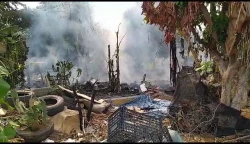 Fuego consume casa de cartón y madera donde vivían pepenadores de basura