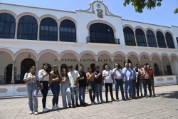 Una decena de jóvenes del país y el extranjero hacen verano científico en el Colegio de Ciencias Naturales y Exactas de la UAS