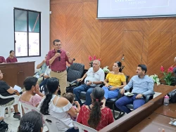 Anuncia Alcalde de Mazatlán dos propuestas de terrenos para desplazados