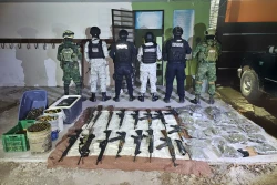 Droga, armamento y equipo táctico resultado de "Operación Culiacán Seguro"
