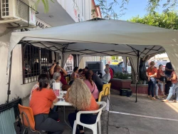 Realizan plantón en la alianza del transporte urbano de Los Mochis