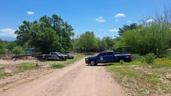 Asesinado y colgado de un arbol encuentran a hombre en poblado los Troncones