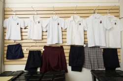 ¿Qué documentos necesito para el canje de útiles y uniformes escolares?
