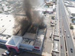 Sin lesionados de gravedad ni fallecidos en incendio en centro comercial en Hermosillo: PC