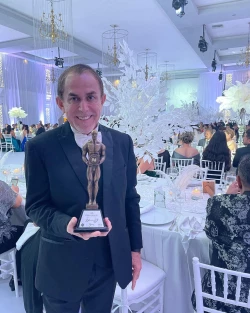 José Gámez gana por sexta ocasión el “Óscar del Turismo”