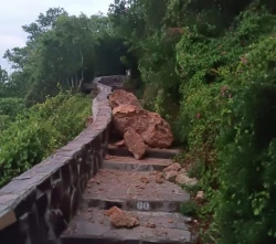 Se deslava Cerro del Crestón en Mazatlán por lluvias