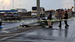 Muere motociclista al estrellarse contra puente de desnivel al sur de Mazatlán