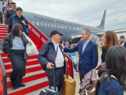 158 mexicanos arriban a Madrid en dos aeronaves tras abandonar Israel por la guerra