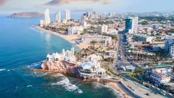 Mazatlán en desventaja como destino turístico por falta de vuelos internacionales: Berdegué Sacristán