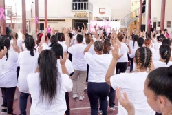 Concientiza grupo RETO A. C. a mujeres del Cereso Hermosillo sobre prevención de cáncer de mama