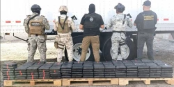 Aseguran más de 200 kg de posible cocaína en Baja California