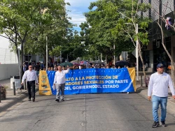 Miles de universitarios de la UAS exigen dignidad