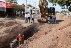 Supervisa Elías Retes arranque de rehabilitación de drenaje por la Morelos
