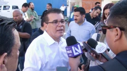 Tras denuncias en redes sociales de tránsitos que piden “mordida” Alcalde de Mazatlán pide denunciarlos