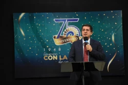 Felicita Elías Retes al COLPAC por 75 años forjando líderes virtuosos