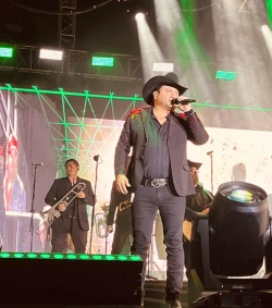 Julión Álvarez cierra los festejos de Badiraguato