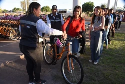 Reciben bicicletas jóvenes Navojenses