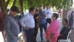 Vecinos del infonavit macapule en Los Mochis se manifiestan en contra de JAPAMA