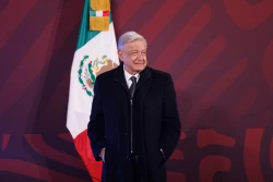 Insiste AMLO en la desaparición del INAI, Cofece e IFT