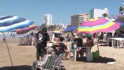 Mas de 18 mil personas han visitado la playa de Mazatlán durante vacaciones de Guadalupe-Reyes