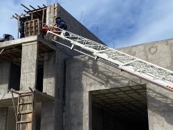 Se cae de construcción trabajador en Mazatlán