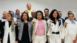 Francis Cázarez se convierte en la primera presidenta de Canaco Mazatlán
