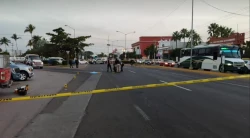 Muere motociclista tras derrapar sobre la Carretera Internacional México 15