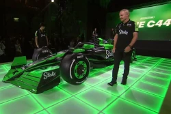 Stake Team Kick Sauber presentó su nuevo coche