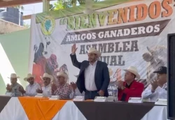 Reeligen a Héctor Miguel Díaz Ruiz al frente de la Unión Ganadera Regional de Tamazula Durango. 