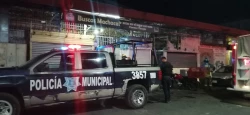 Se incendia local de lonchería en Mercado Pino Suárez