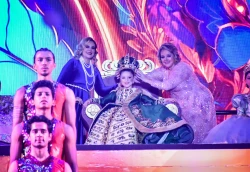 En una noche mágica coronan a María Paula como Reina Infantil y a Givanna como Reina de la Poesía del Carnaval de Mazatlán 2024