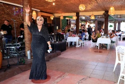 Agoniza la vida nocturna de la comunidad LGBTI en Acapulco tras el ciclón Otis