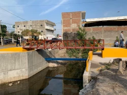 ¡Ya tienen nuevamente puente peatonal en Fuentes del Valle!