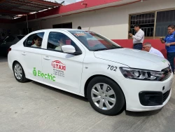 Taxis Rojos pondrá a prueba nuevo vehículo completamente eléctrico