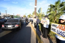 Mazatlán se suma a marchas estatales en pro de la autonomía universitaria