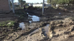 Ampliación del canal y rehabilitación de registros de drenaje, son necesidades de Nuevo Cajeme en Mazatlán