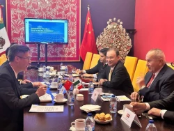 Gobernador de Sonora sostiene reuniones de trabajo en China