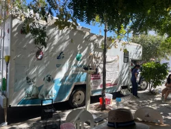 ¡Ayuda a disminuir los perros y gatos callejeros! Camión esterilizador estará en la colonia López Mateos