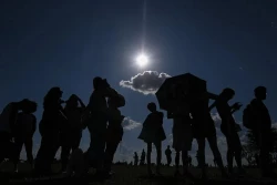 Astrónoma mexicana descarta daños por el eclipse: "El único efecto es el emocional"