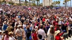 Más de 200 mil personas atestiguaron el Eclipse en el malecón de Mazatlán