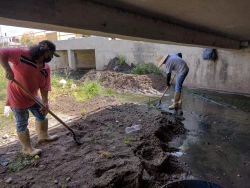 Se realizan acciones preventivas en colonias para evitar inundaciones en Mazatlán