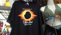Venta de souvenirs por eclipse elevó ventas en Mecado Pino Suárez