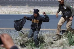 Migrantes y activistas denuncian operativos "inhumanos" en el desierto del norte de México