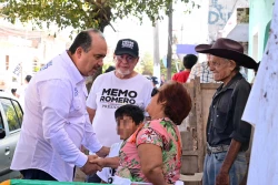 Memo Romero se compromete con la rehabilitación de 100 espacios deportivos en Mazatlán
