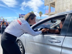 Erika Sánchez presenta propuestas para mujeres