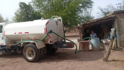 Han atendido a 128 comunidades con pipas de agua