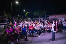 Se reúne Gámez Mendívil con habitantes de Culiacán 