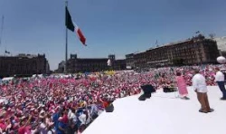 Infiltrados impidieron que se izara la bandera