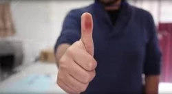 Recomienda el INAI no mostrar fotografía de dedo marcado