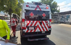 Conductor de automóvil arrolla a adulto mayor en Culiacán